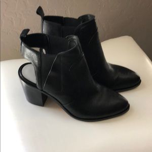 Alfani booties